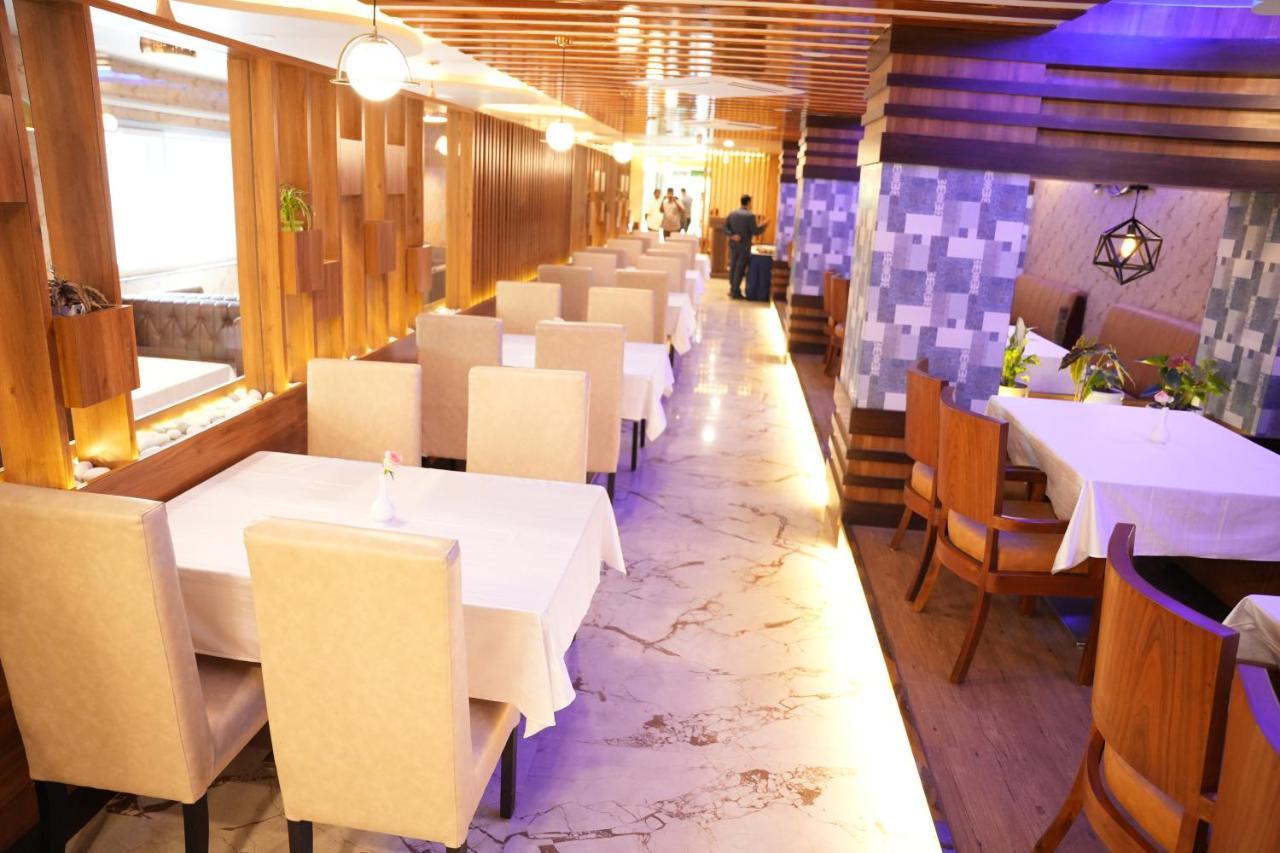 Hotel Eden Karwar Ngoại thất bức ảnh