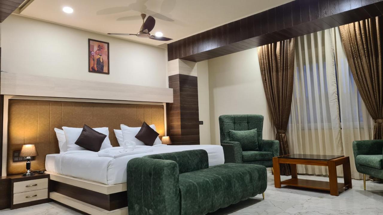 Hotel Eden Karwar Ngoại thất bức ảnh