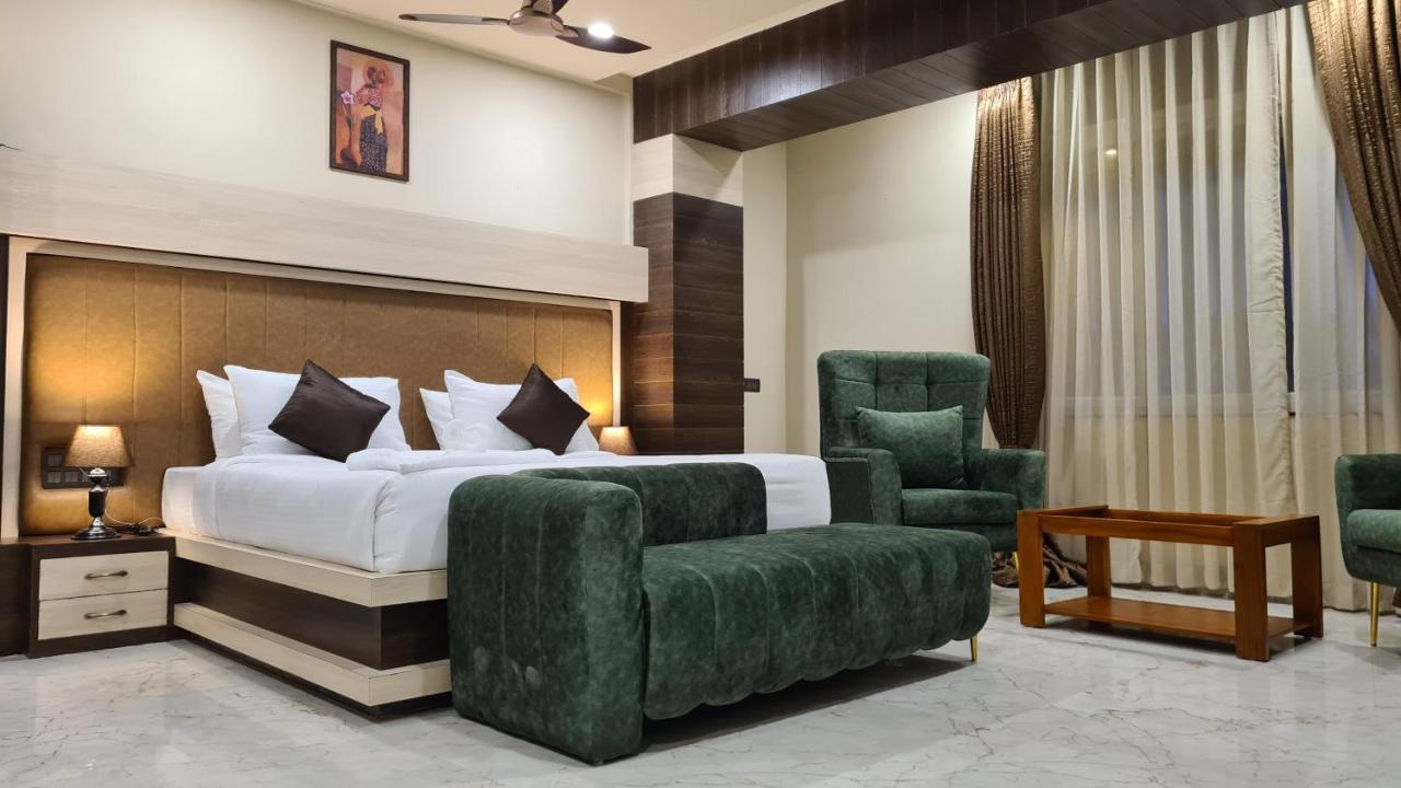 Hotel Eden Karwar Ngoại thất bức ảnh