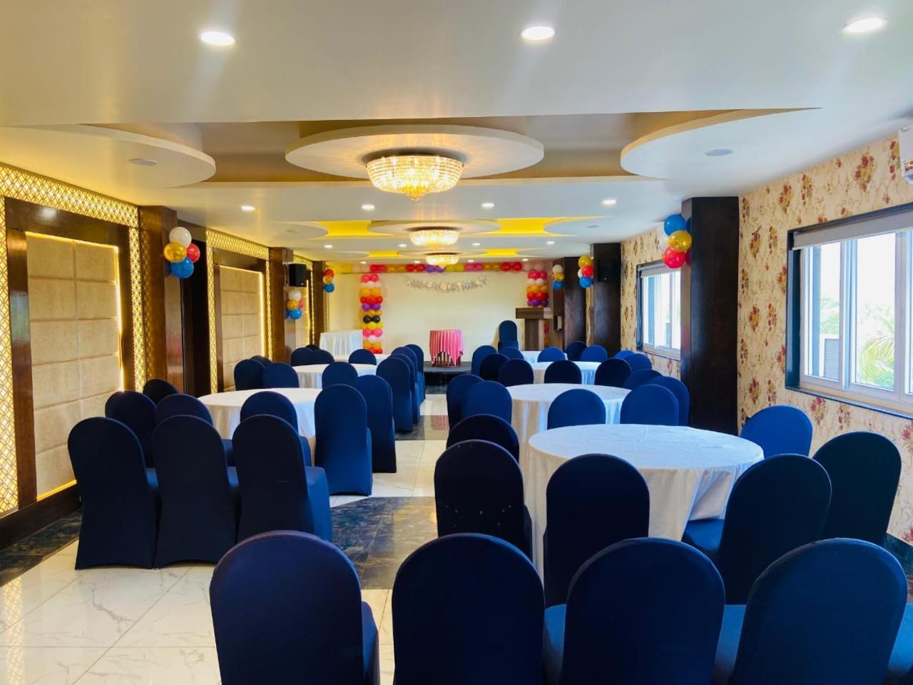 Hotel Eden Karwar Ngoại thất bức ảnh