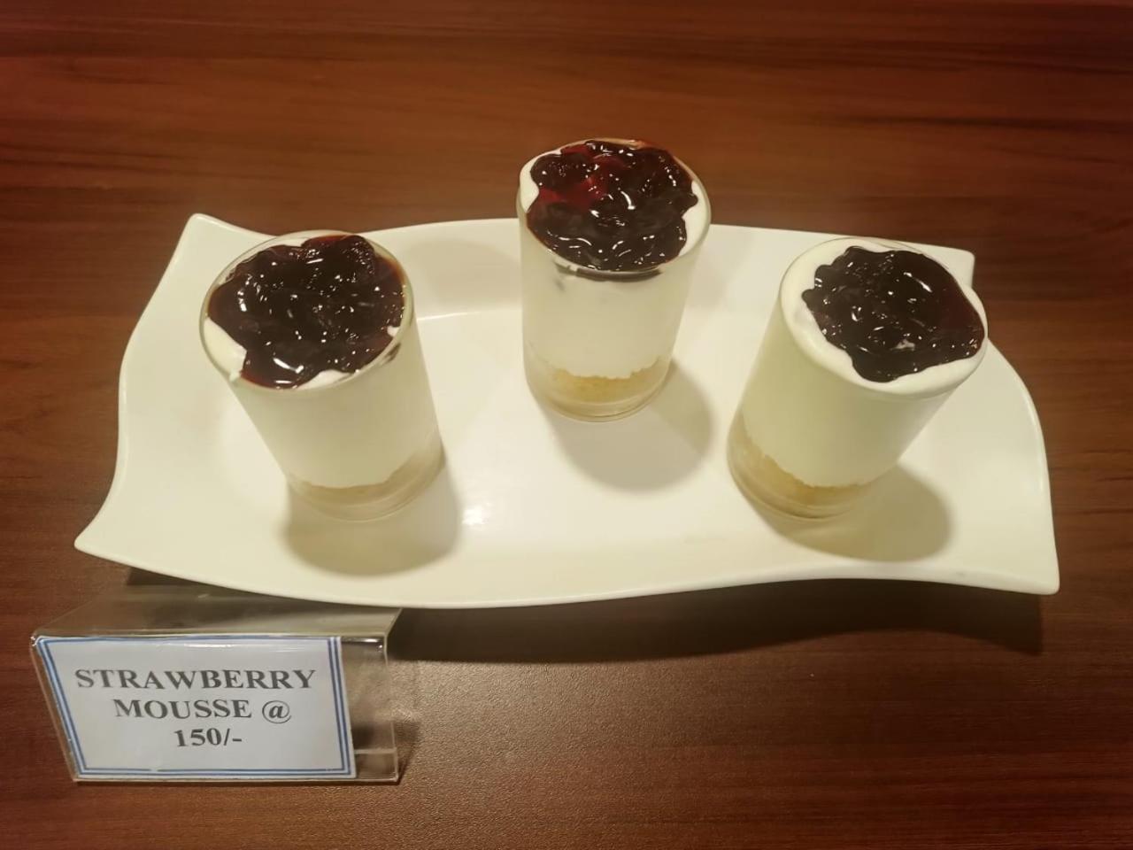Hotel Eden Karwar Ngoại thất bức ảnh
