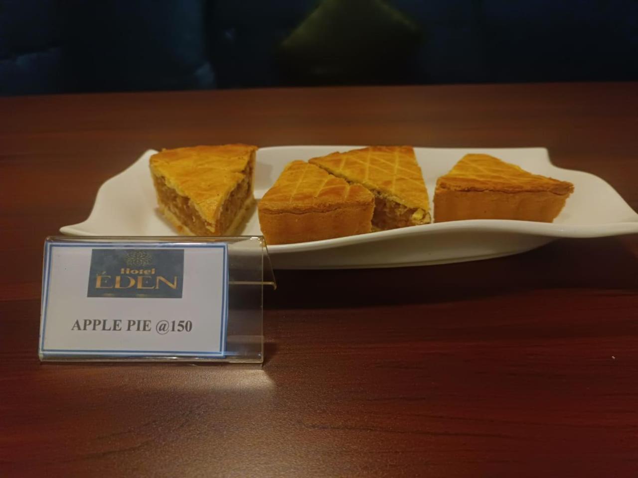 Hotel Eden Karwar Ngoại thất bức ảnh