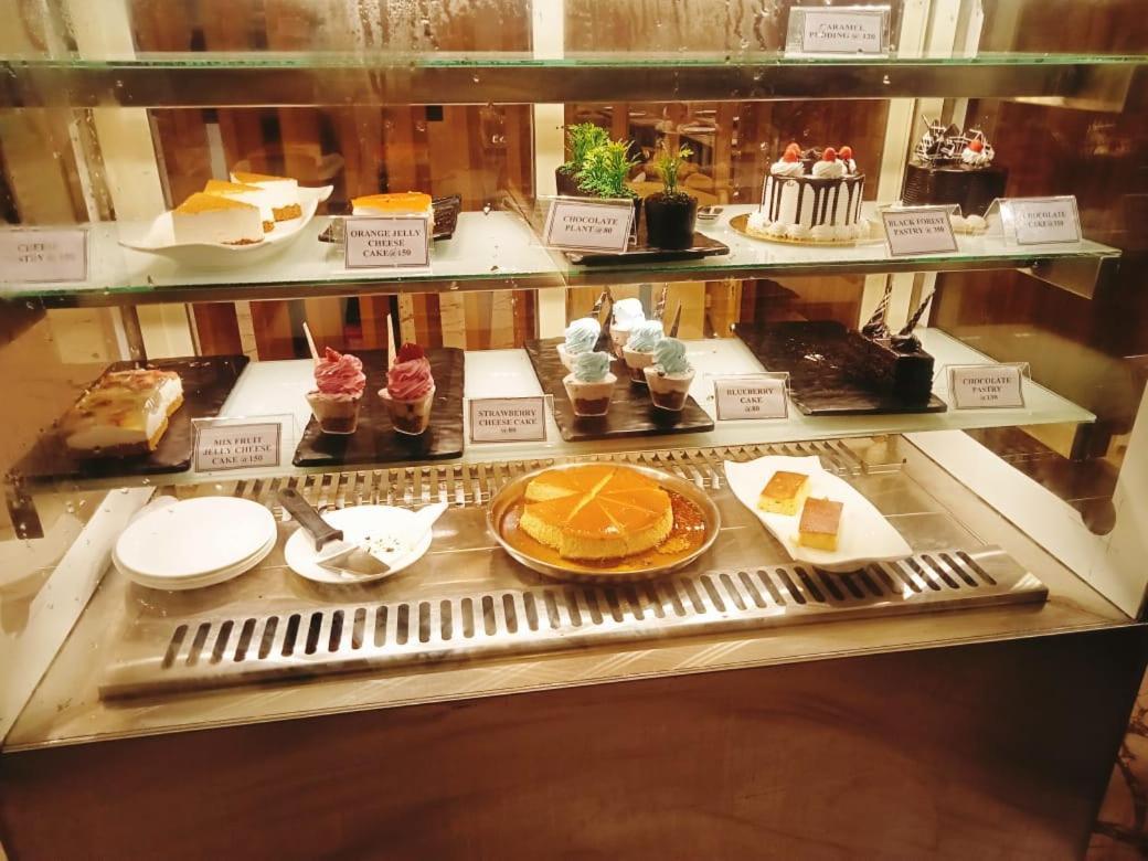 Hotel Eden Karwar Ngoại thất bức ảnh