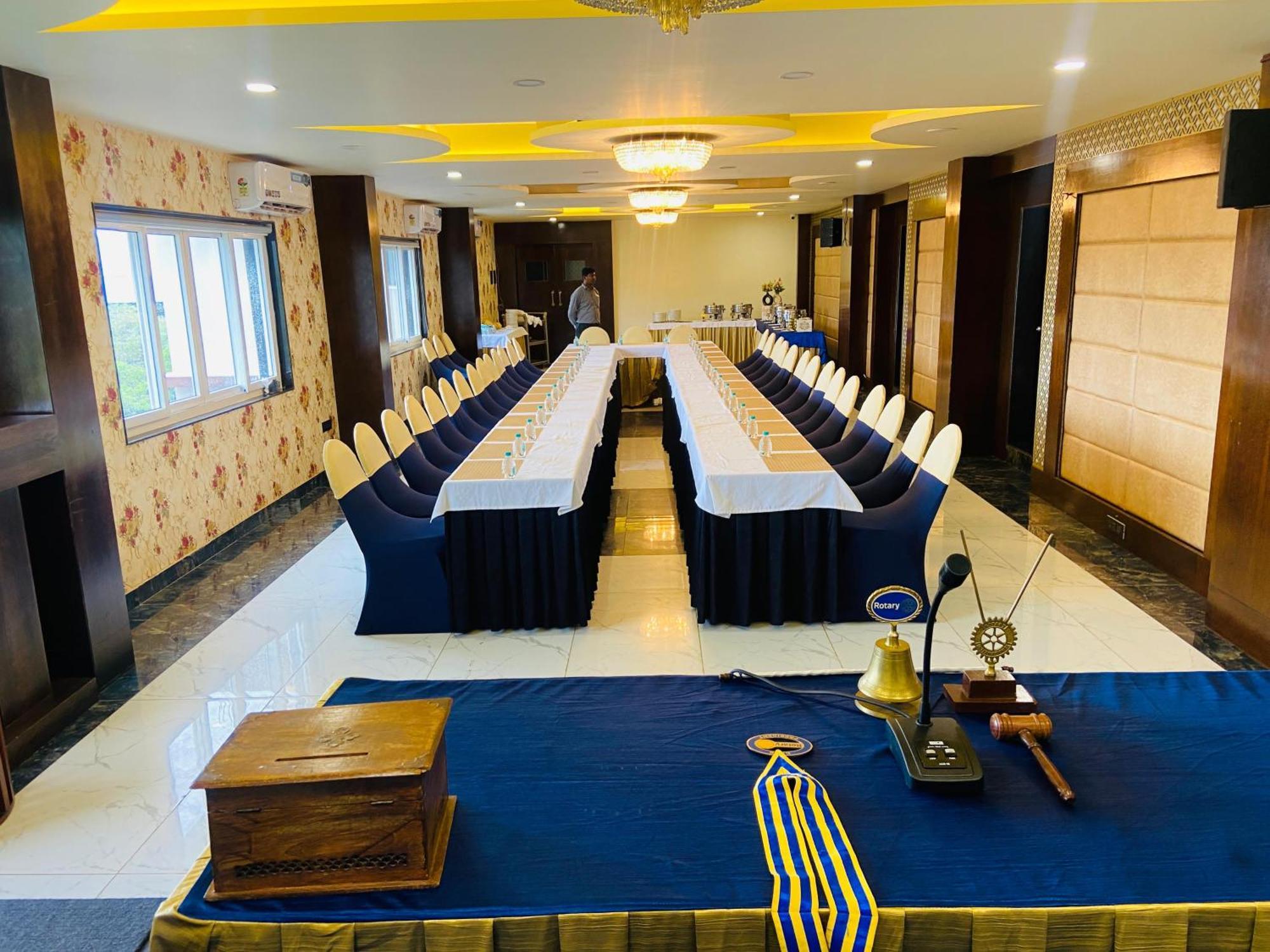 Hotel Eden Karwar Ngoại thất bức ảnh
